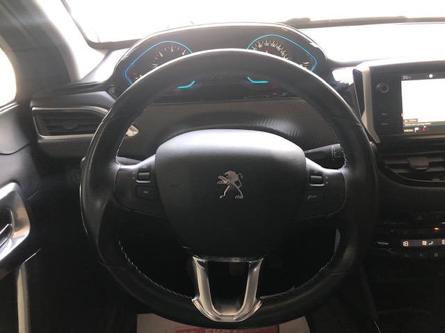 PEUGEOT 2008 BLUEHDI 100CV ALLURE