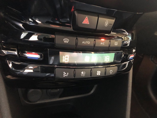 PEUGEOT 2008 BLUEHDI 100CV ALLURE