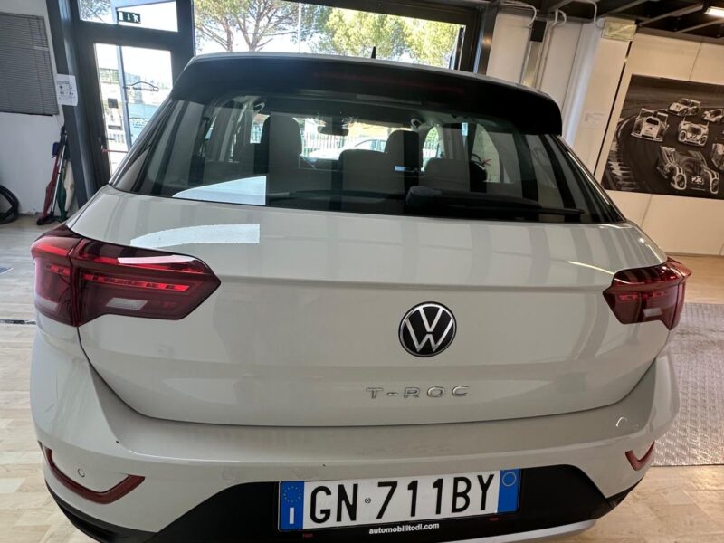 VOLKSWAGEN T-ROC LIFE 1.0 TSI 110 CV MY23