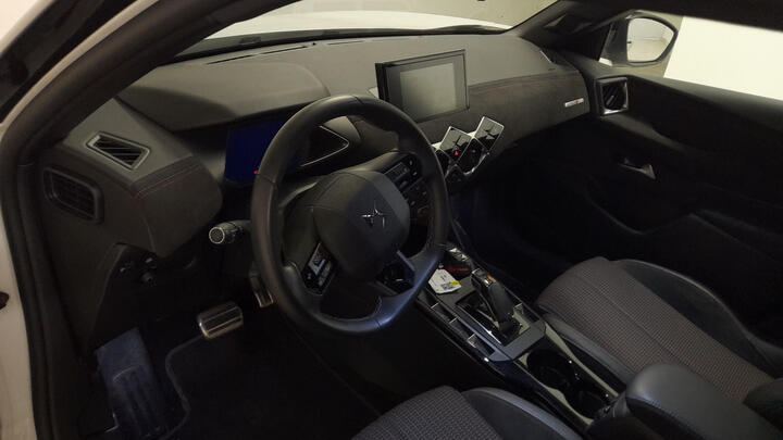 DS - DS 3 Crossback BlueHDi 130 aut. Performance Line