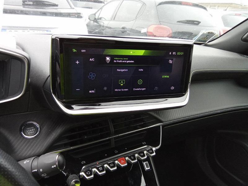 Peugeot 2008 GT Puretech 130 EAT8 S&S