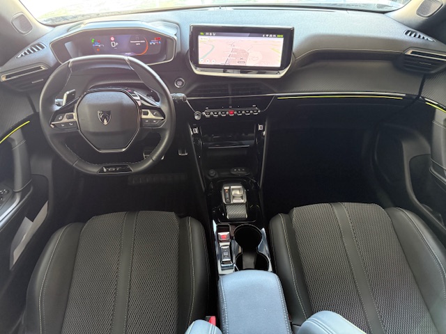 Peugeot 2008 PureTech 130 S&S EAT8 GT