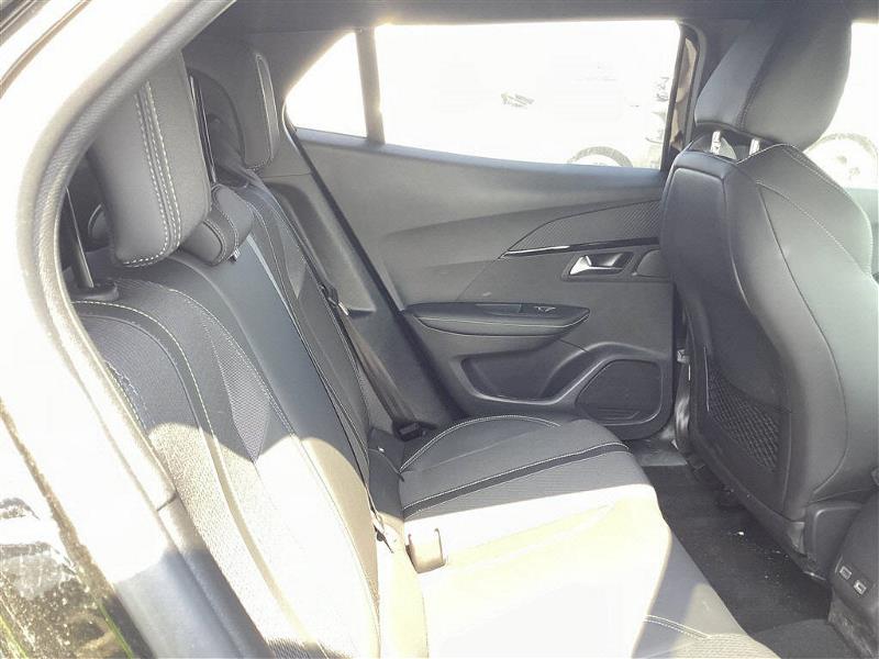 PEUGEOT 2008 GT Puretech 130 EAT8 S&S